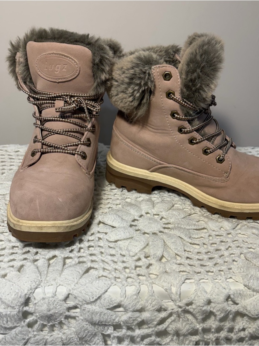 Lugz Women's Blush Pink Faux Fur Lace-Up Winter Boots
